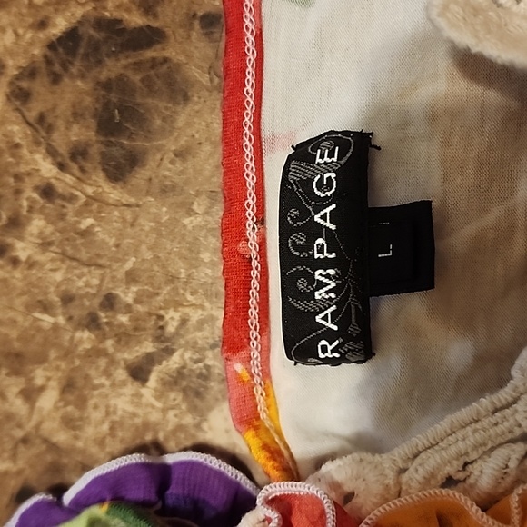 Rampage Fashion Floral Top Size L - Picture 2 of 2